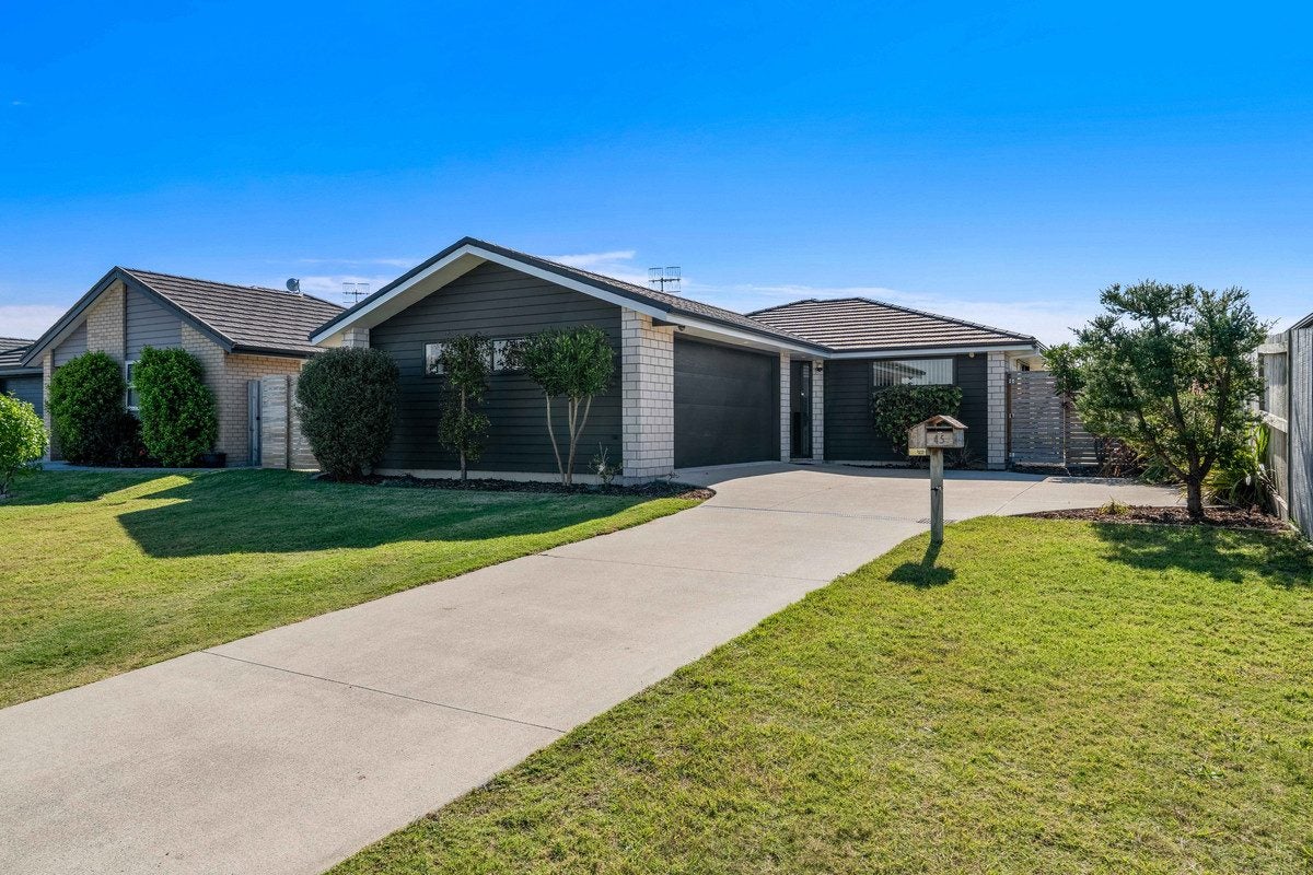 45 El Questro Drive, Papamoa, Papamoa - Carousel 1