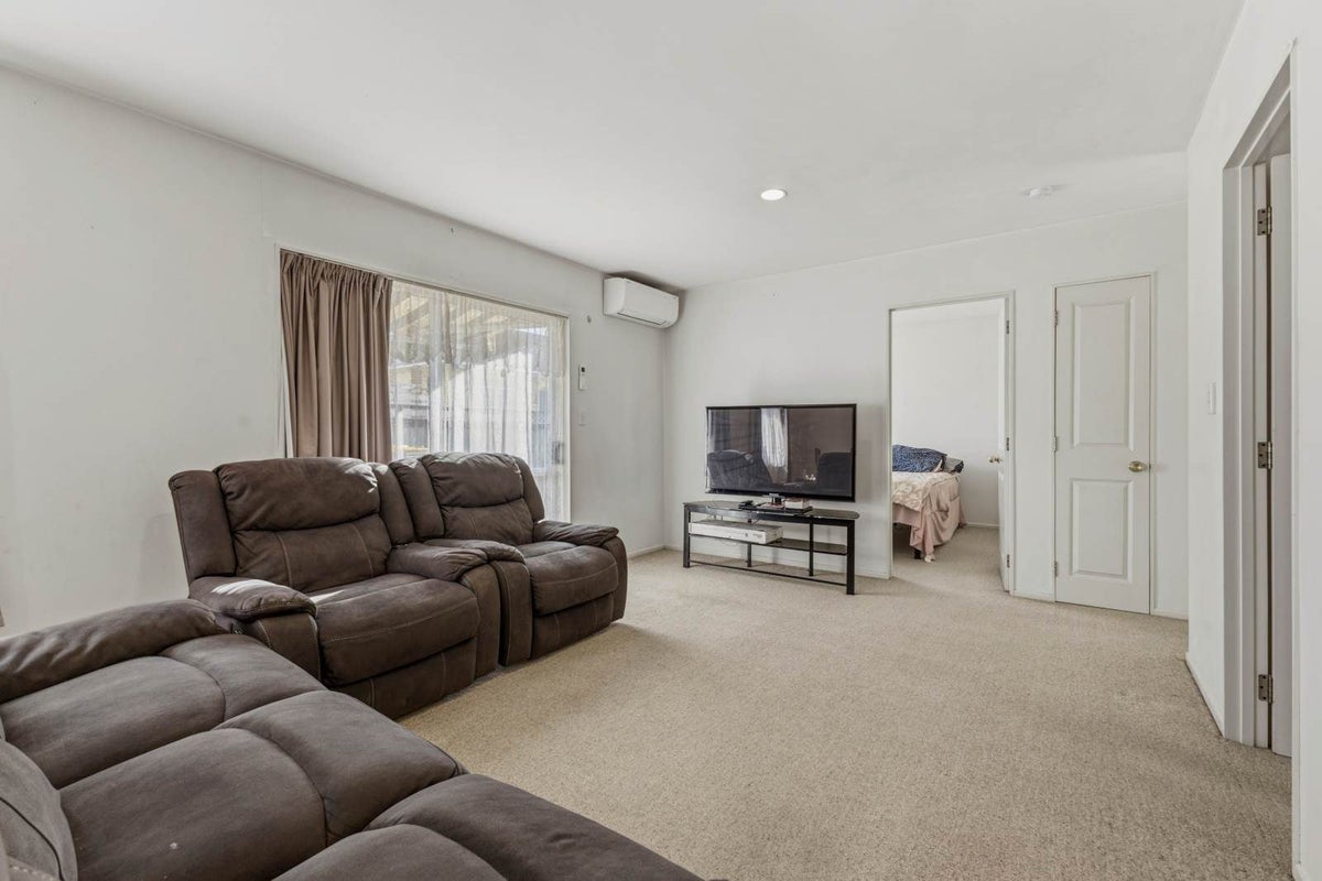 8B Helvetia Road, Pukekohe, Pukekohe - Carousel 2