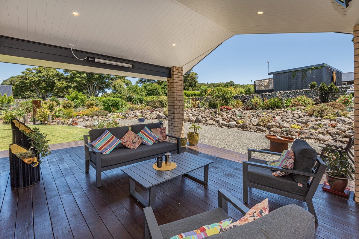 21 Capstone Place, Kamo - Carousel 2