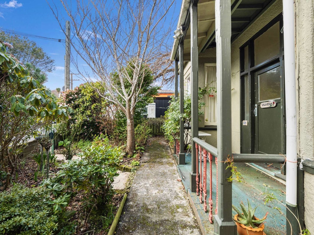 21 Neidpath Road, The Glen, Dunedin - Carousel 2