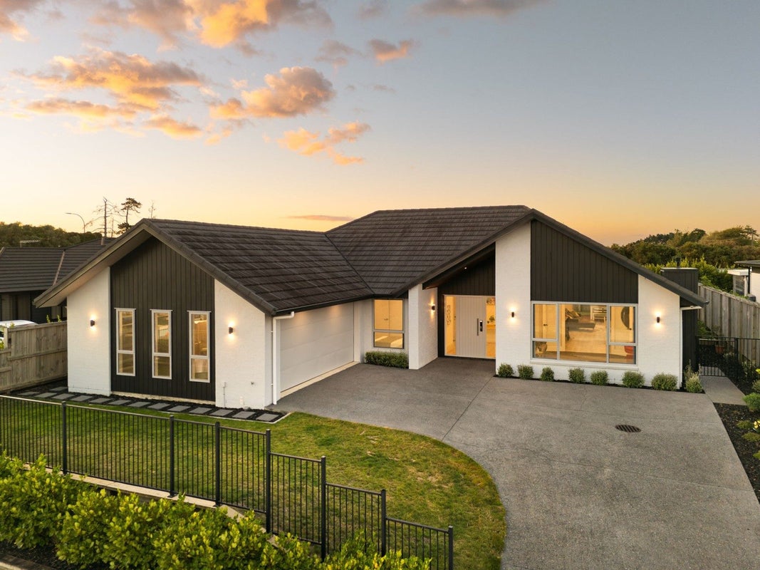 5 Kapua Crescent, Rototuna North, Hamilton - Carousel 3