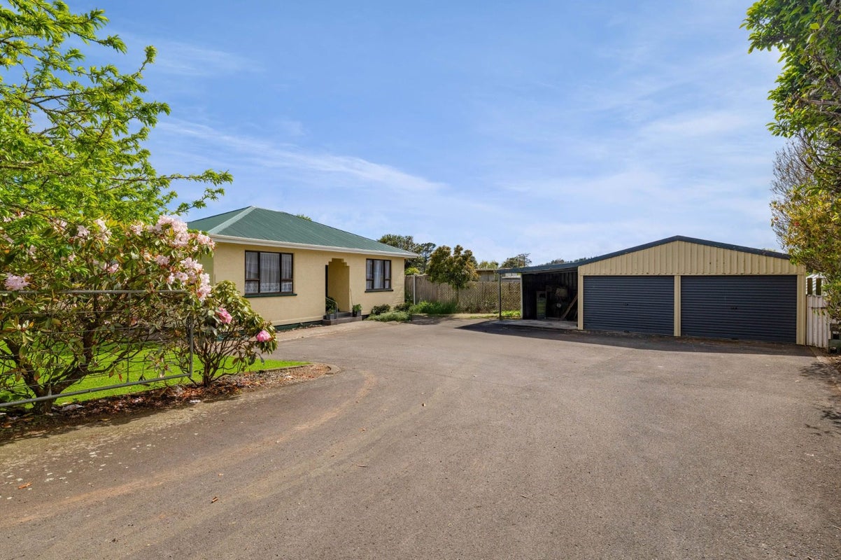 275 Henwood Road, Paraite, New Plymouth - Carousel 1