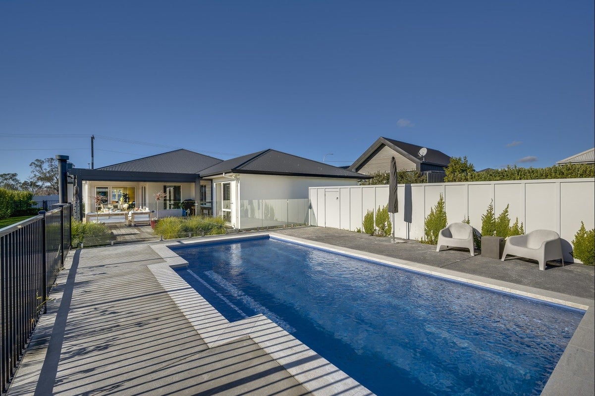 145 Arataki Road, Havelock North, Havelock North - Carousel 1