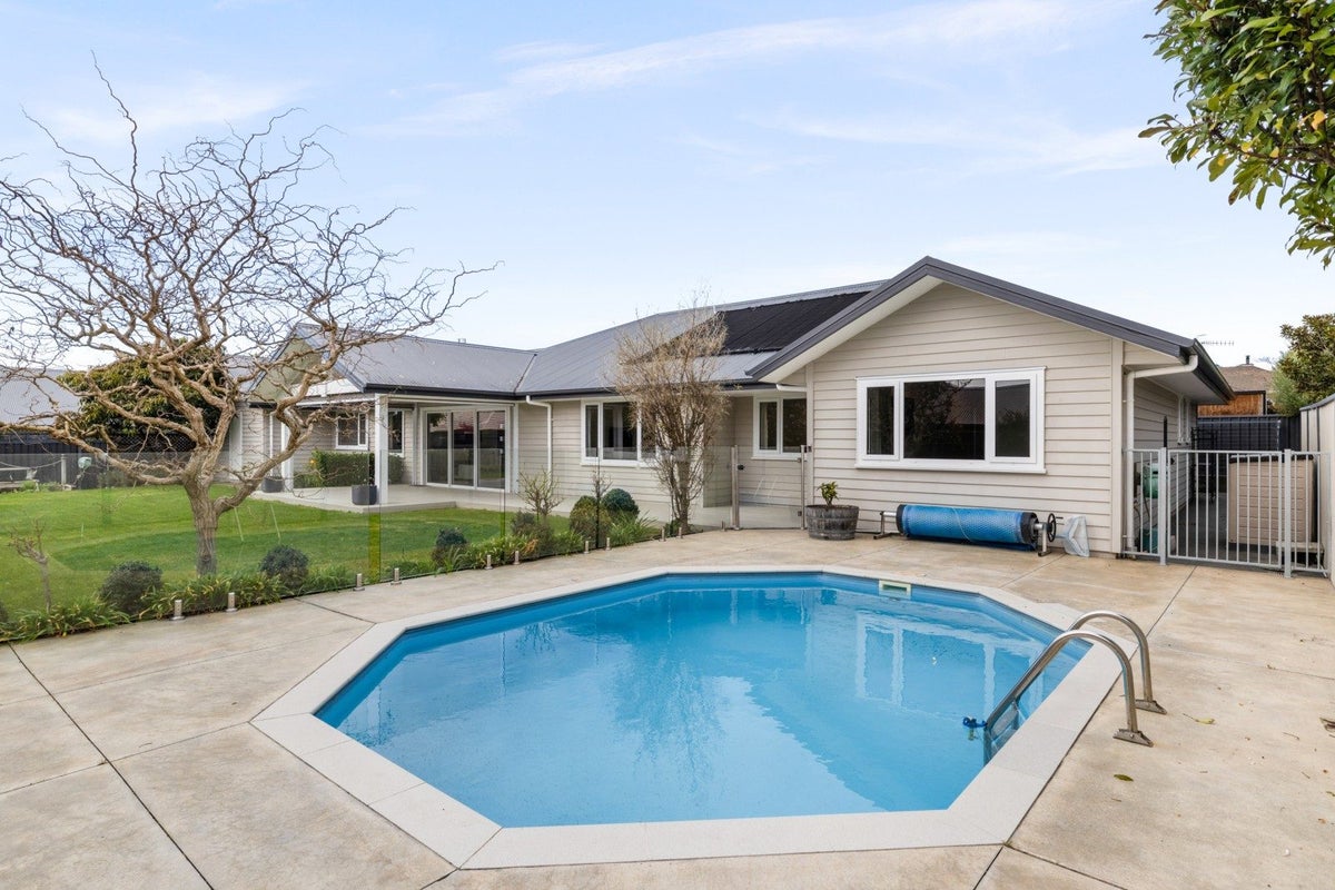 54 Whakatomo Place, Havelock North, Havelock North - Carousel 2