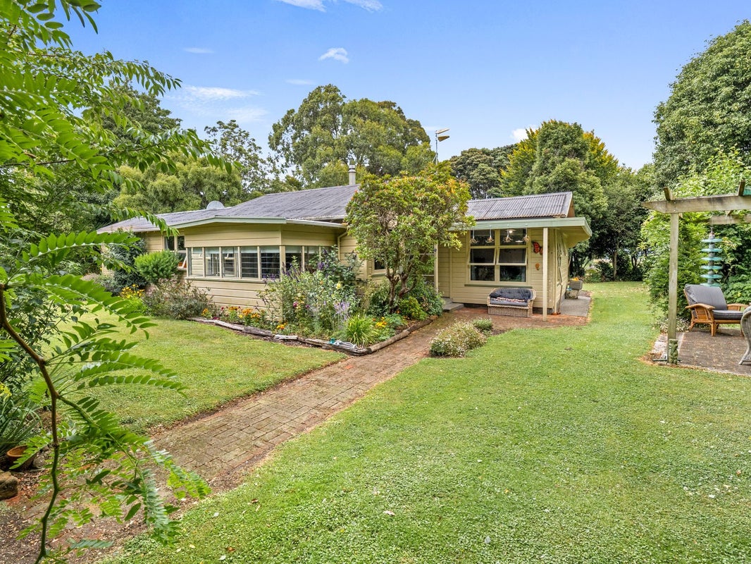3098 State Highway 3, Whanganui - Carousel 2