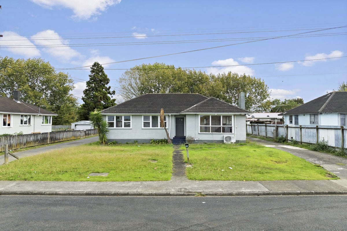 64 Hamill Road, Otara, Auckland - Carousel 1