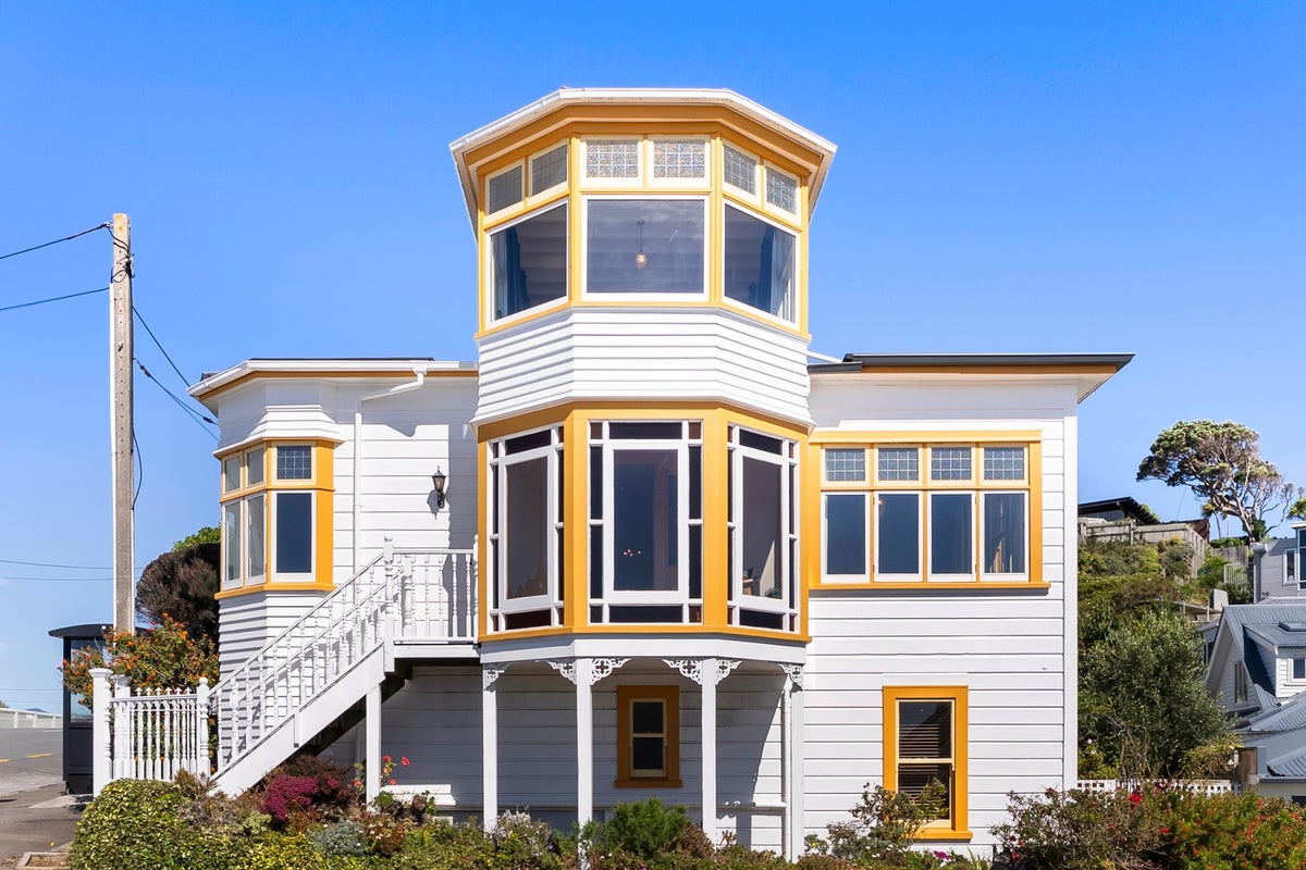 16 Maida Vale Road, Roseneath, Wellington - Carousel 2