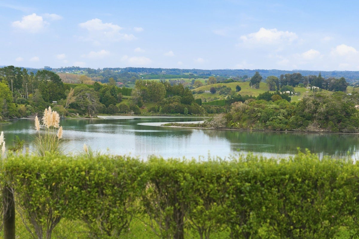 28/4 Greystone Place, Omokoroa, Omokoroa - Carousel 1