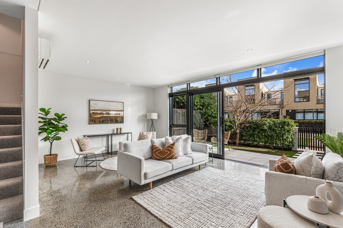 6 Cochrane Road, Hobsonville, Auckland - Carousel 2