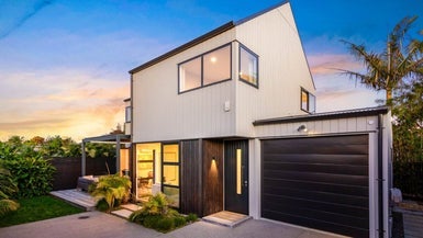 51A Waipani Road, Te Atatu Peninsula, Auckland - Carousel 1