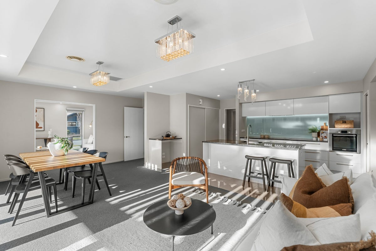 4 Vale Terrace, Wigram, Christchurch - Carousel 2