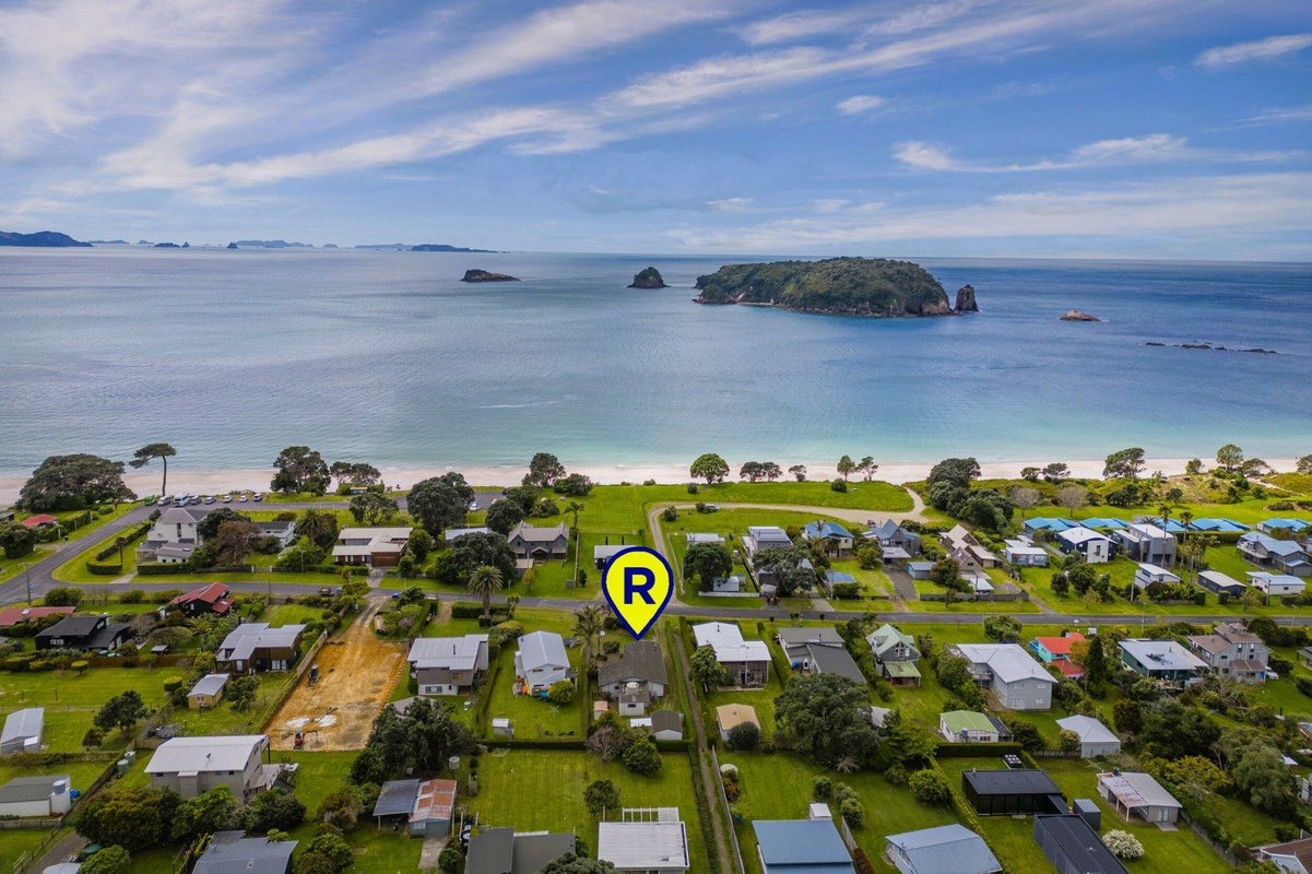 12 Harsant Avenue, Hahei, Whitianga - Carousel 2