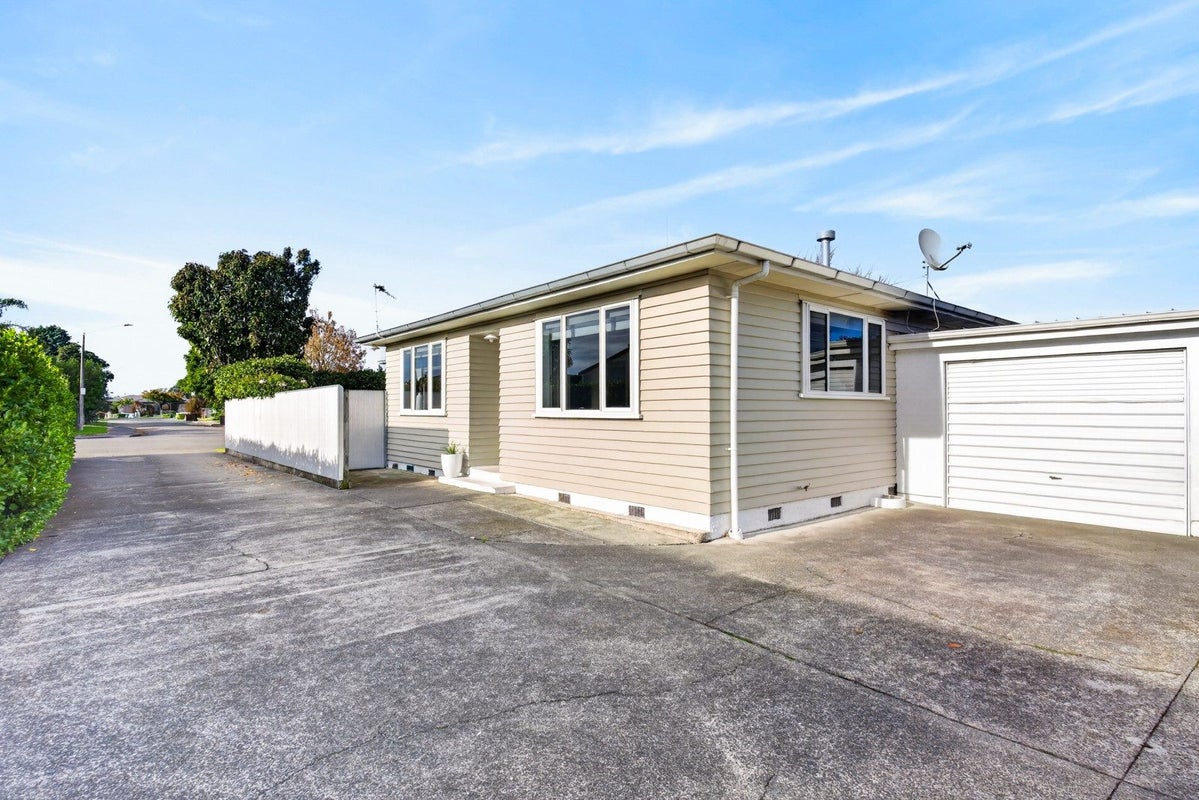 1/11 Chester Street, Taradale, Napier - Carousel 20