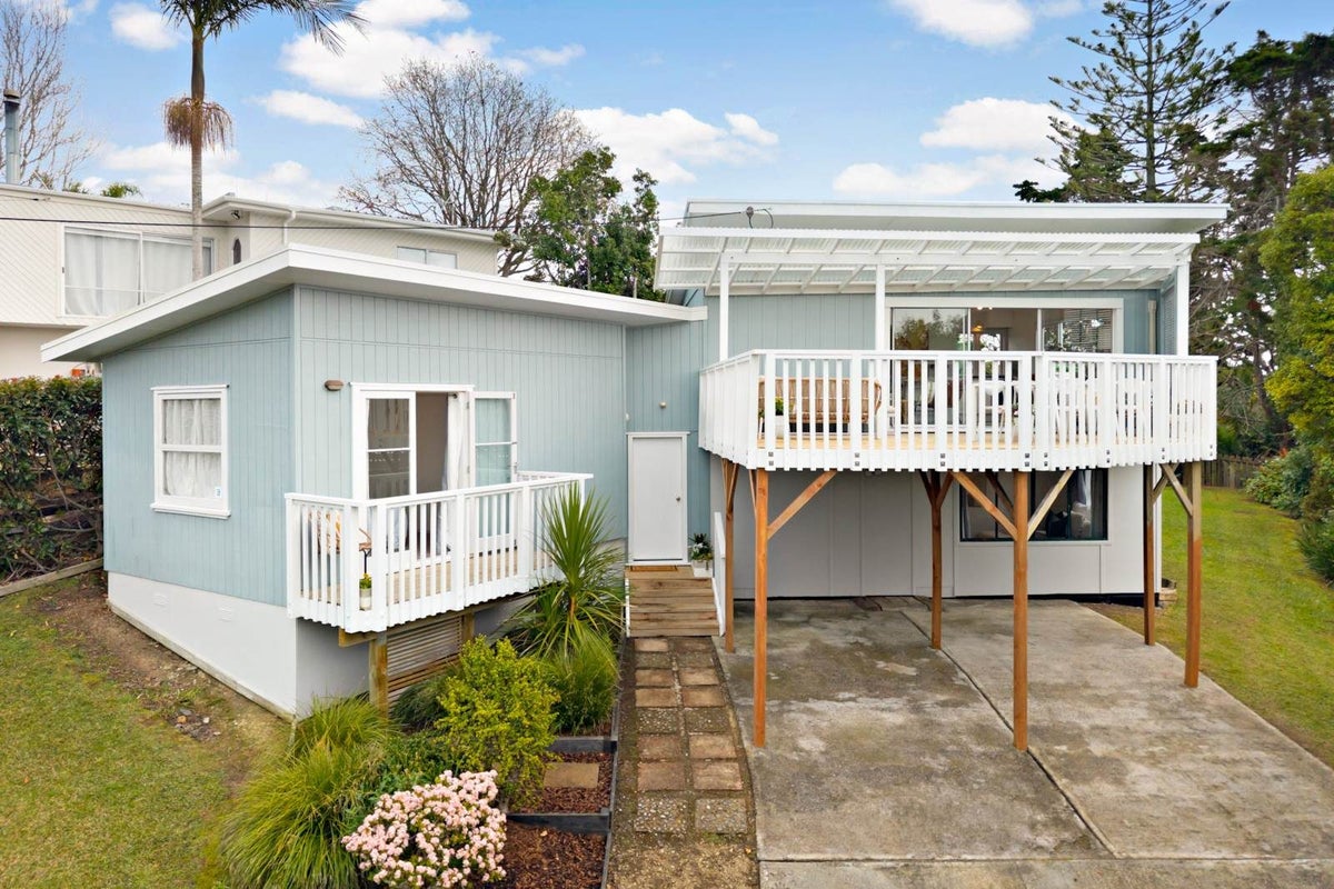 36 D'Oyly Drive, Stanmore Bay, Whangaparaoa - Carousel 2