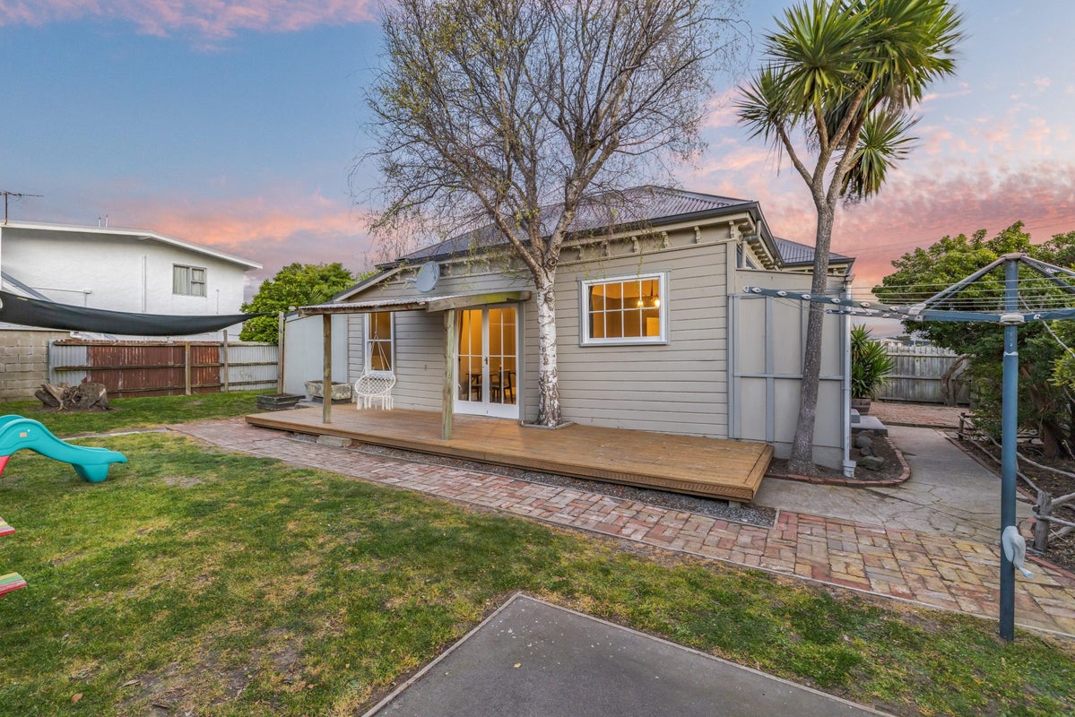 9 Convoy Street, New Brighton, Christchurch - Carousel 2