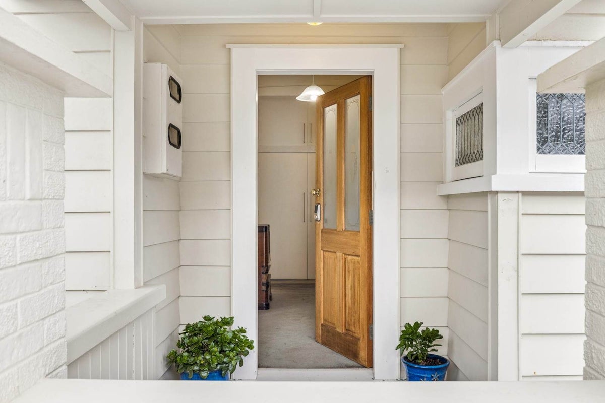 34 Milton Road, Mount Eden, Auckland - Carousel 1