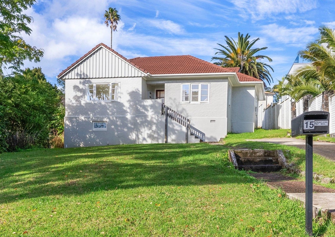 15 Apihai Street, Orakei, Auckland - Carousel 1