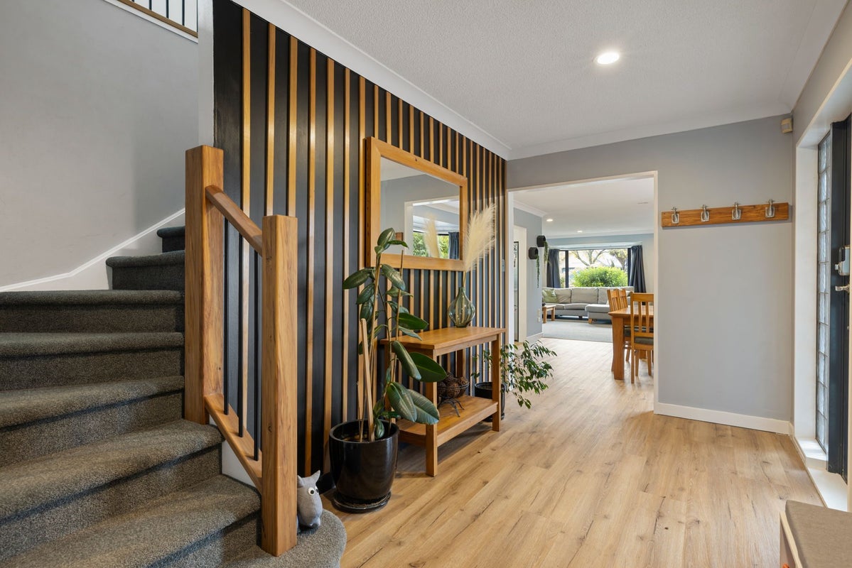 10 Pascal Place, Flagstaff, Hamilton - Carousel 2