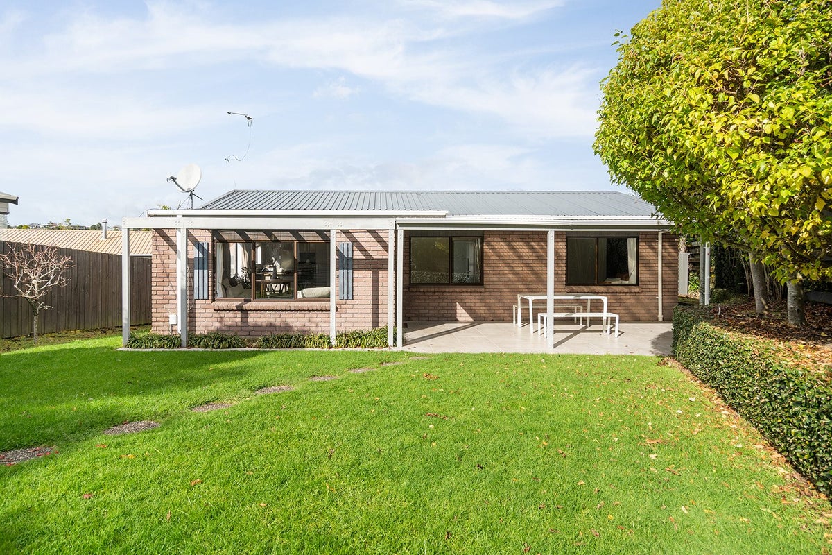 54A Heron Avenue East, Matua, Tauranga - Carousel 1