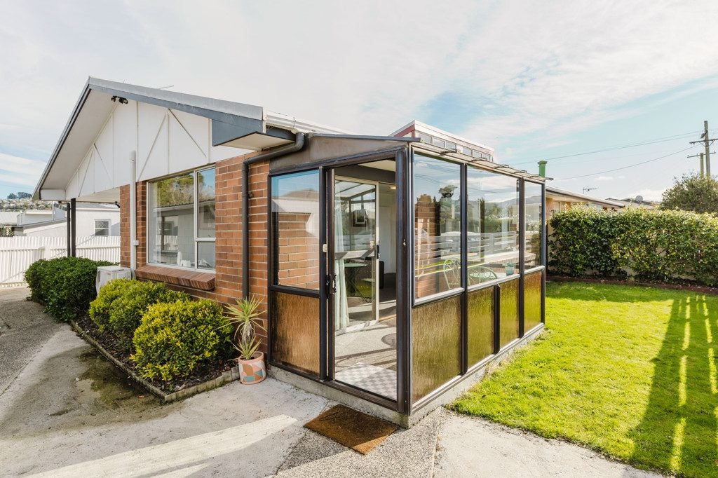 44 Bird Street, Saint Kilda, Dunedin - Carousel 1