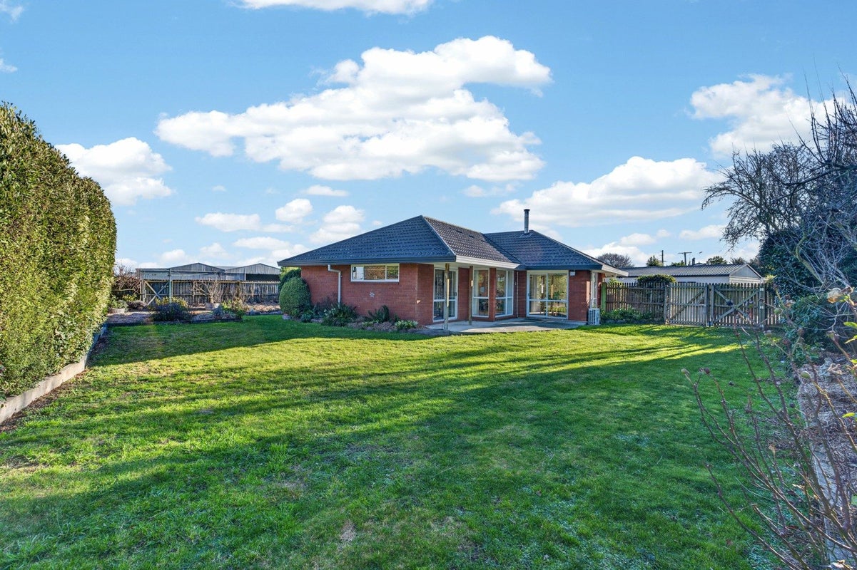18 McLaughlins Road, Darfield, Darfield - Carousel 1