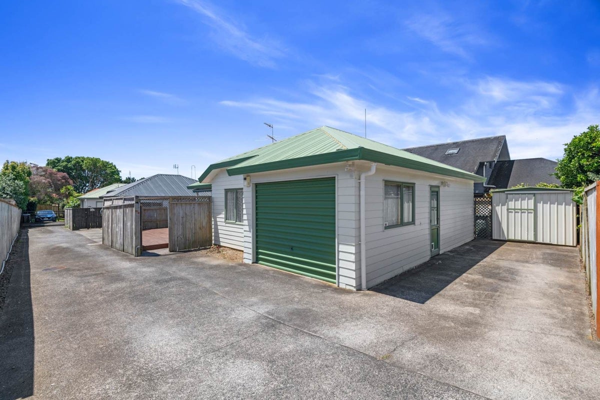 50B Kings Road, Panmure, Auckland - Carousel 1
