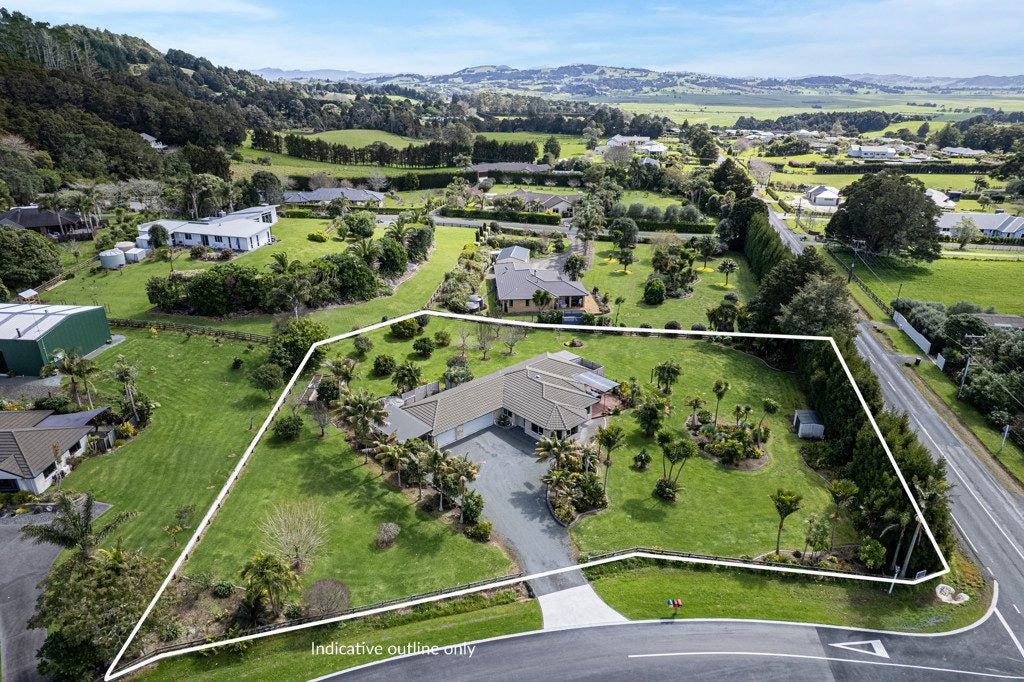 4 Pipiwai Road, NGARARATUNUA, KAMO - Carousel 2