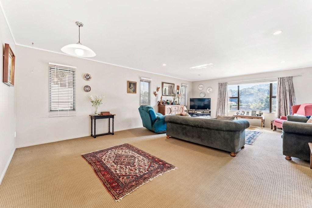 22 Coralsea Way, Arkles Bay, Whangaparaoa - Carousel 2