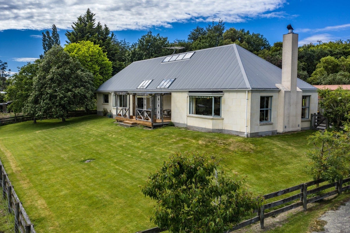 22 McKays Lane, Cust, Cust - Carousel 2