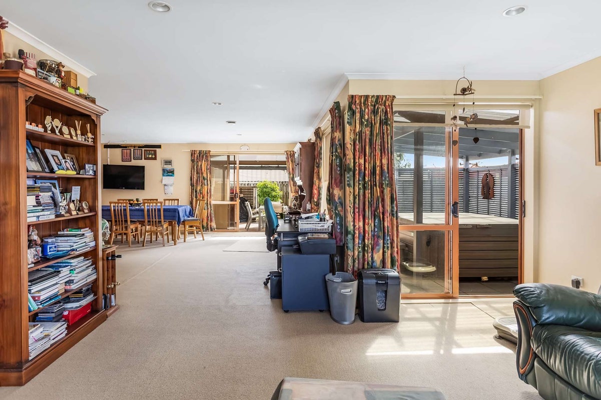 47 Cholmondeley Crescent, Whitianga, Whitianga - Carousel 2