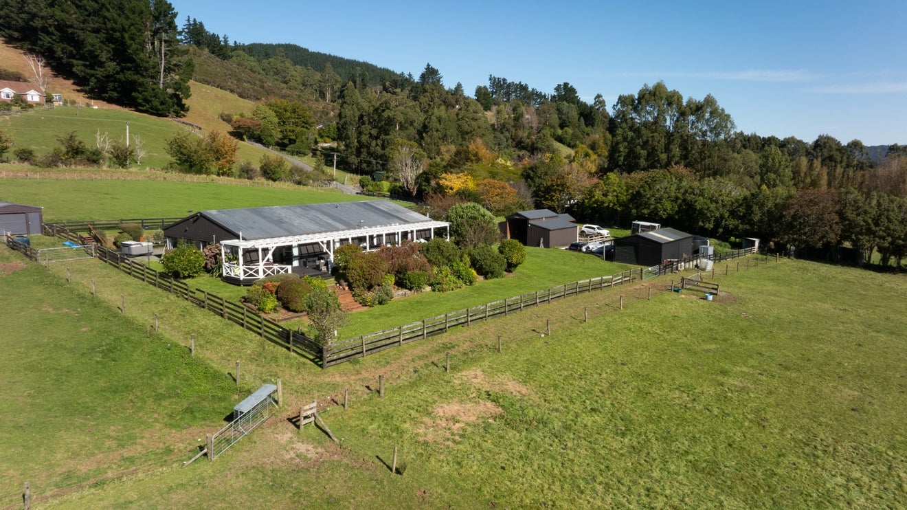 199 Mangaroa Valley Road, Mangaroa, Upper Hutt - Carousel 1