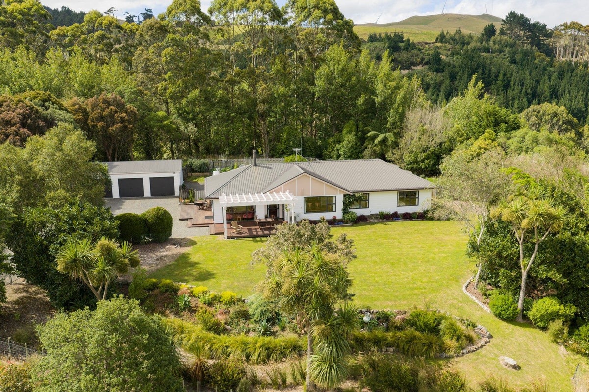 102 Harrison Hill Road, Aokautere, Palmerston North - Carousel 1