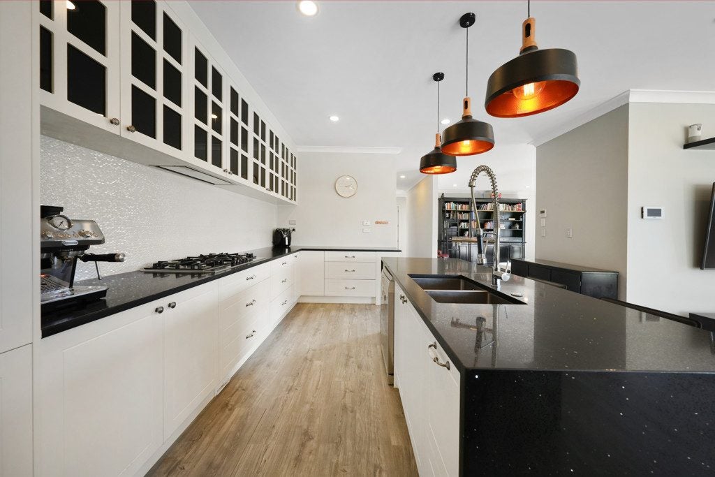 5 Lewis Younie Road, Kumeu - Carousel 2