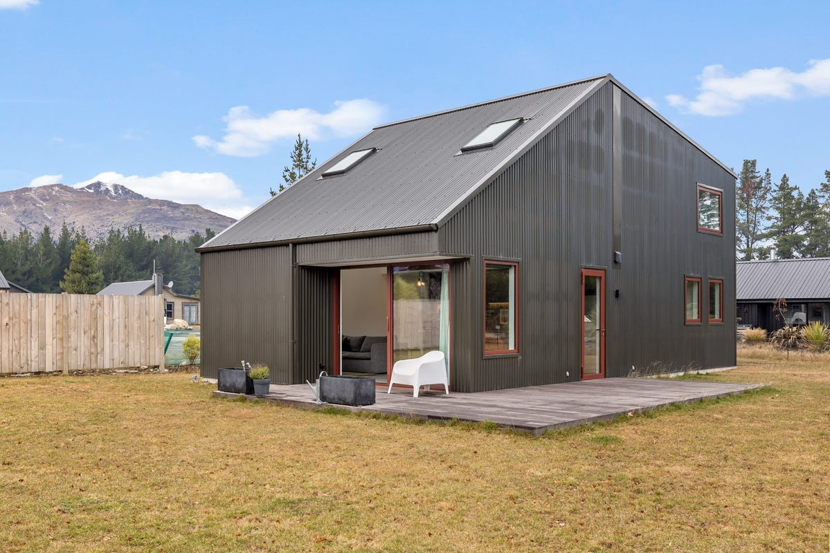 7 Moonraker Place, LAKE HAWEA - Carousel 1