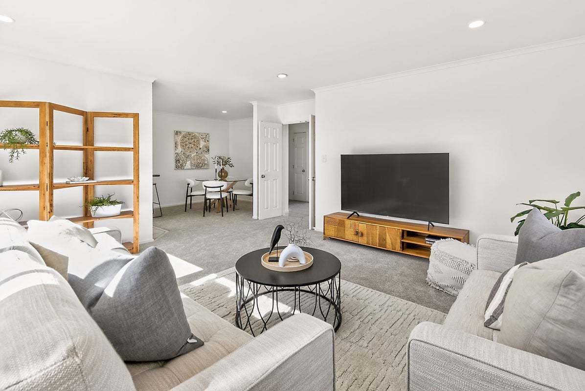 6 Nier Place, East Tamaki Heights, Auckland - Carousel 2