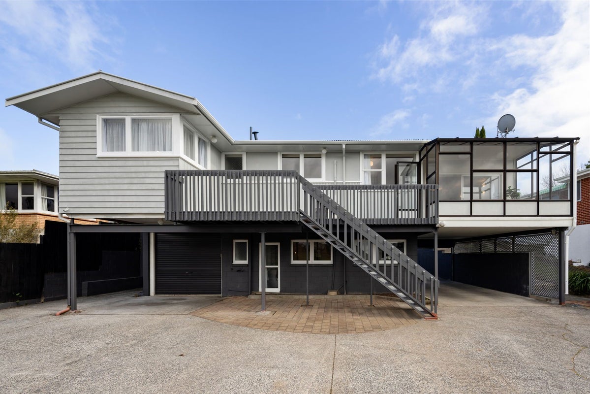 54 Acacia Crescent, Glenview, Hamilton, Waikato - Carousel 1