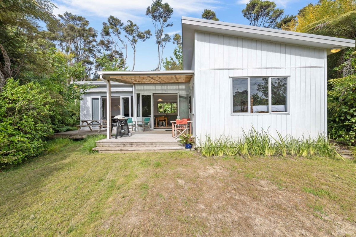 105 Bays Road, Orere Point - Carousel 2