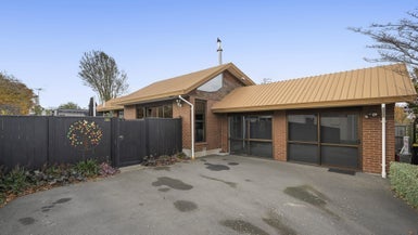 212 Maidstone Road, Avonhead, Christchurch - Carousel 1