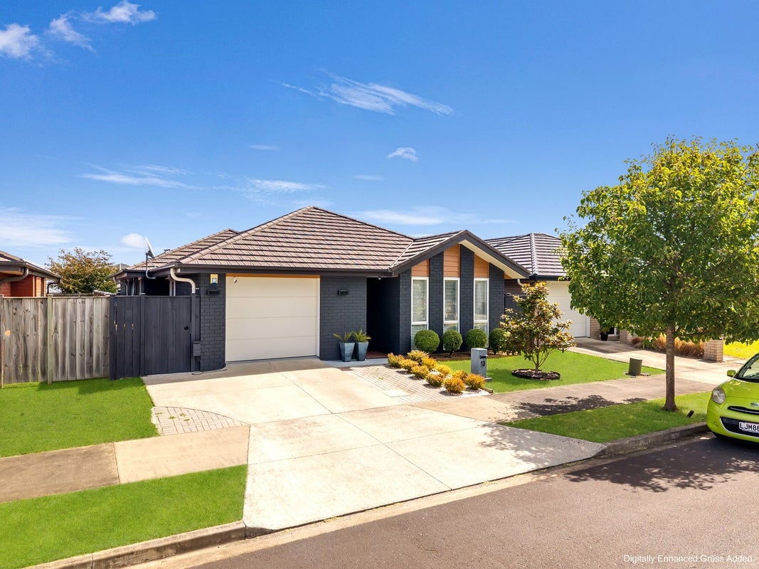 13 Kapia Street, Pukekohe, Pukekohe - Carousel 1