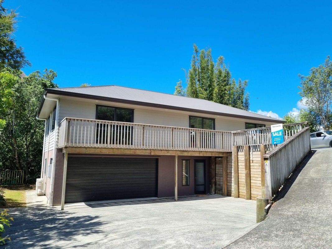 17A Tikorangi Place, Morningside, Whangarei - Carousel 2