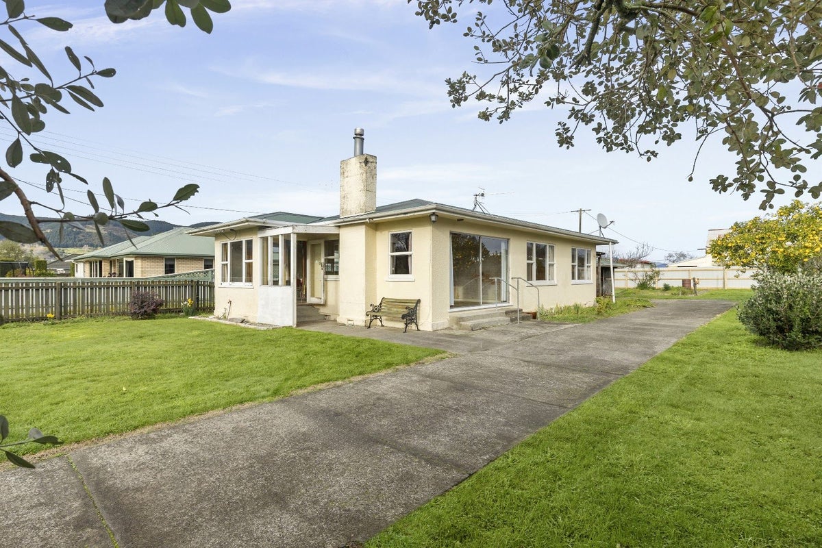 242 Ranzau Road, Hope, Richmond - Carousel 1