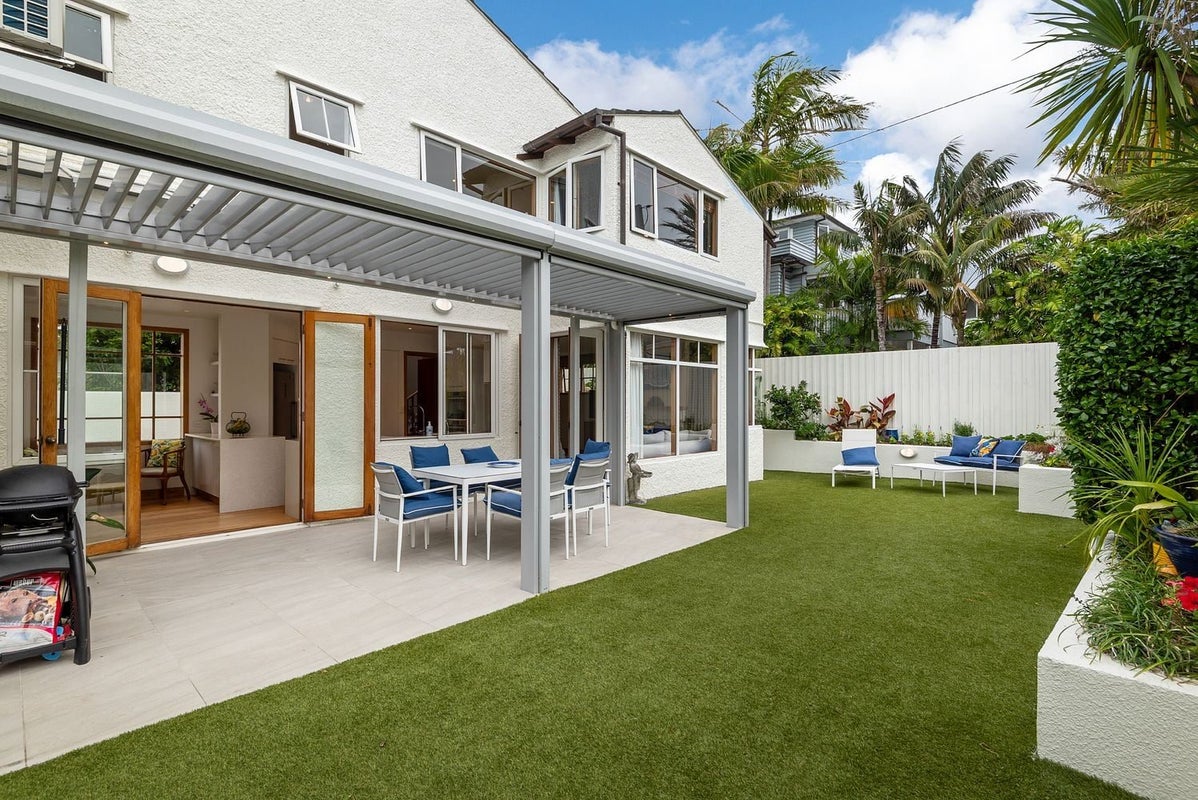 2/14 Sanders Avenue, Takapuna, Auckland - Carousel 2
