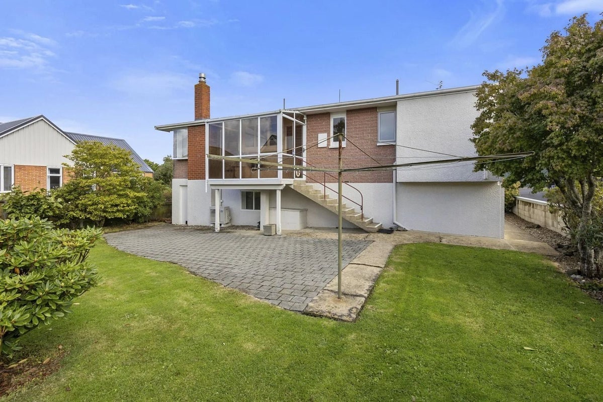 26 Michie Street, Belleknowes, Dunedin - Carousel 2