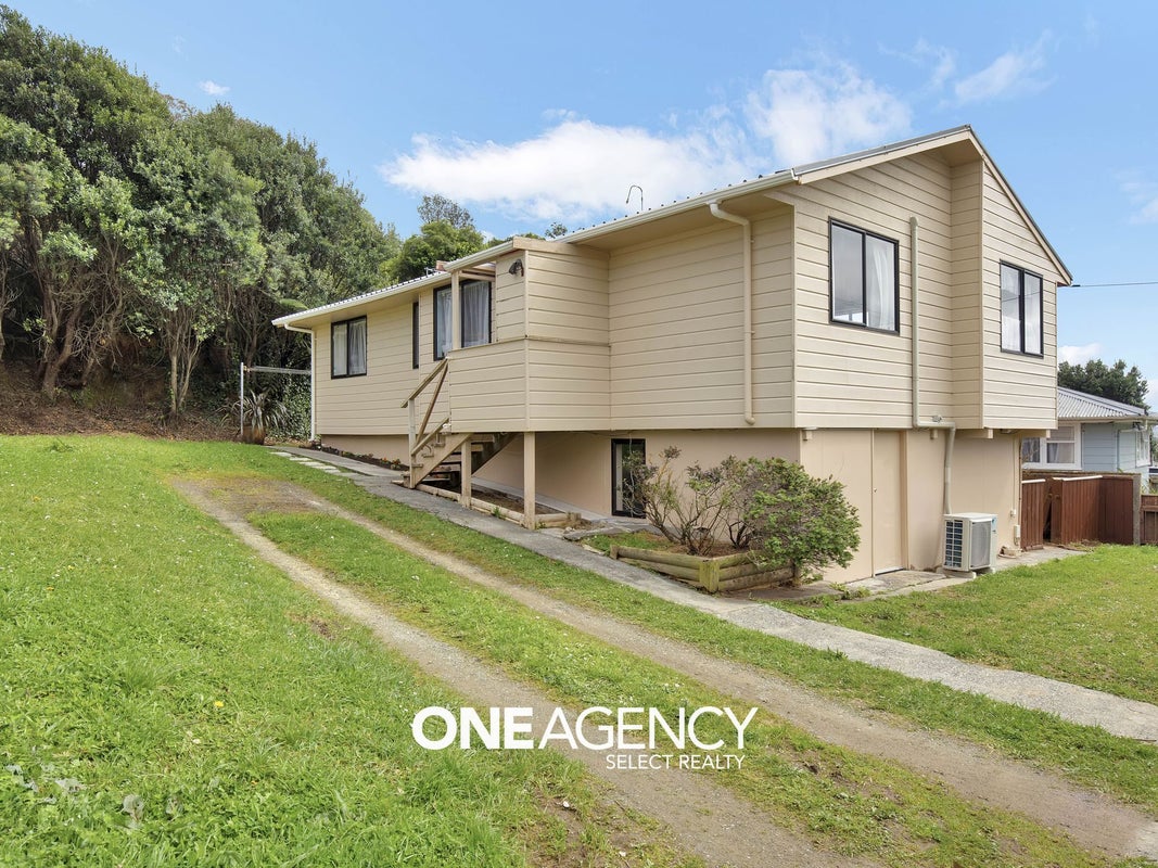 179 Sievers Grove, Cannons Creek, Porirua - Carousel 1