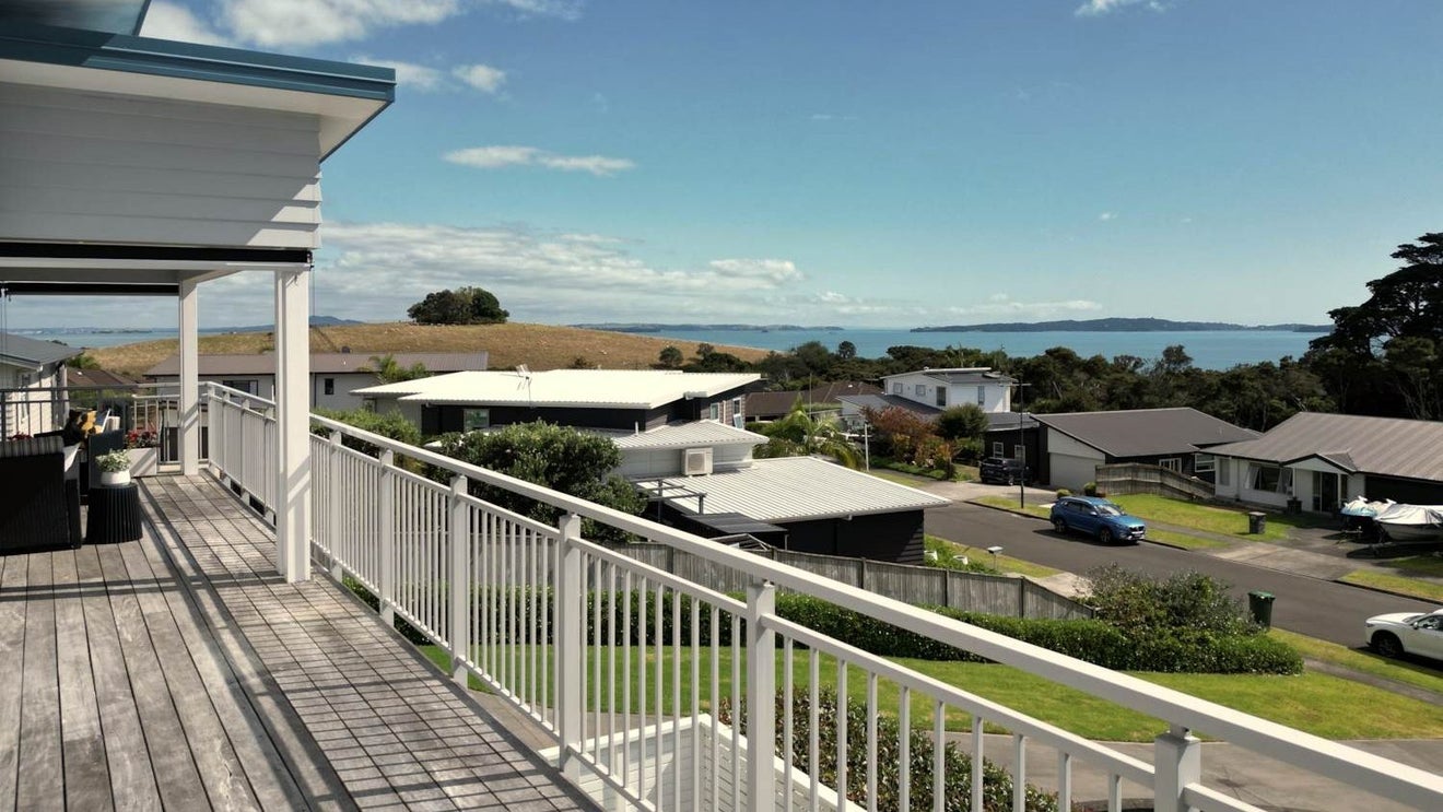 25 Te Puru Drive, Maraetai, Auckland - Carousel 1