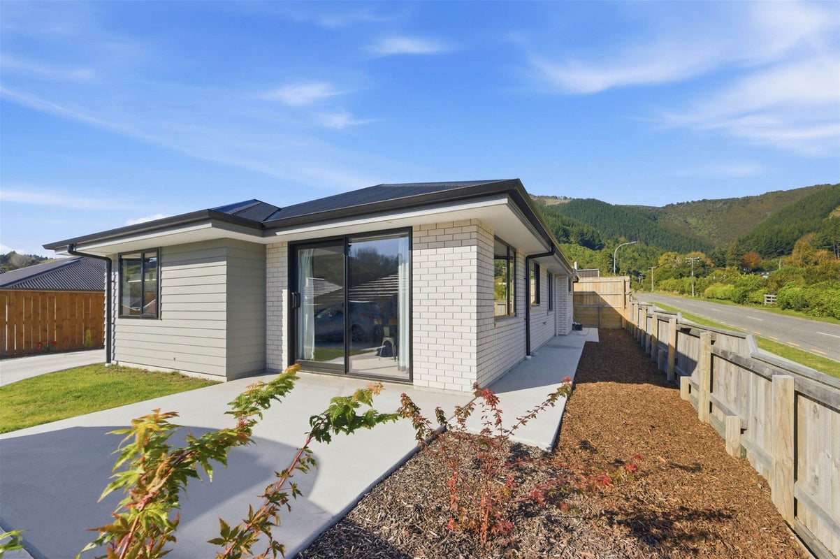 14 Canary Place, Stoke, Nelson - Carousel 1