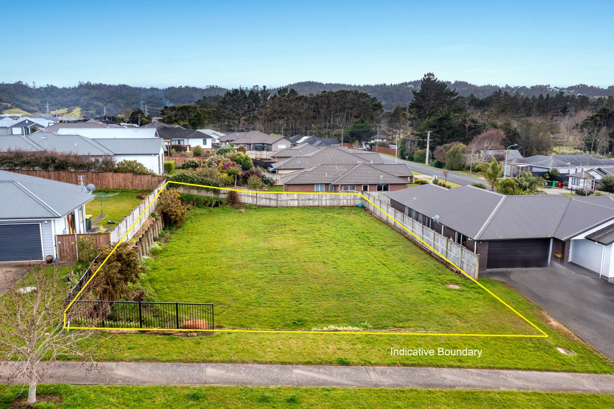 4 Malbec Place, Huapai, Kumeu - Carousel 1