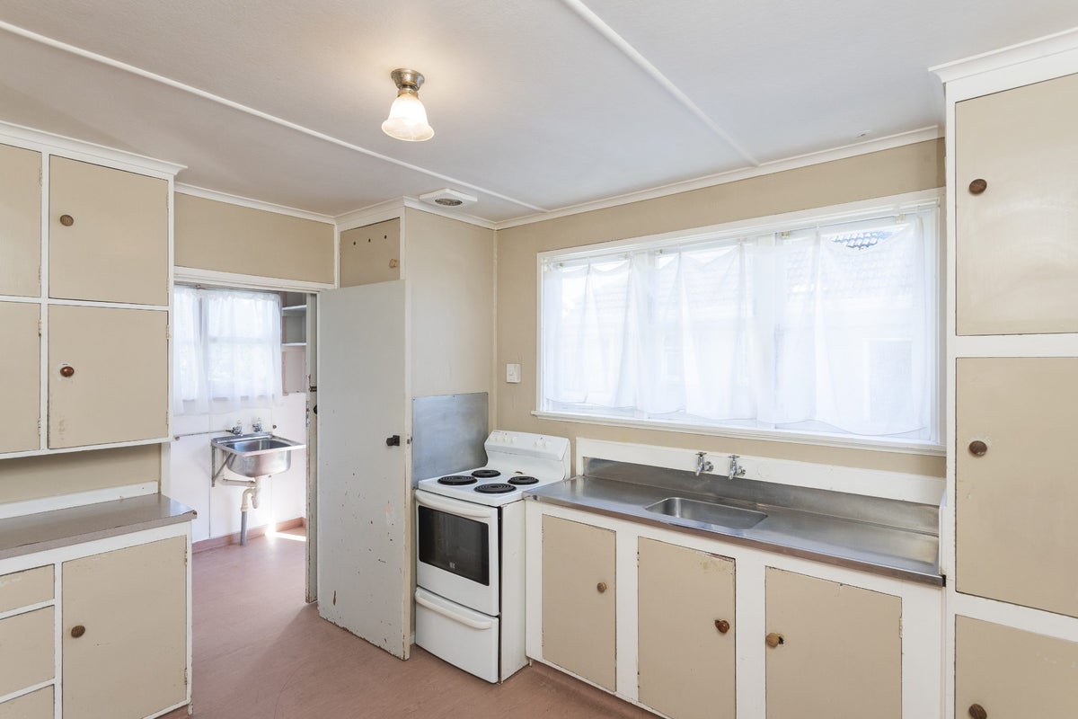 14 Ngaio Street, Te Hapara, Gisborne - Carousel 2