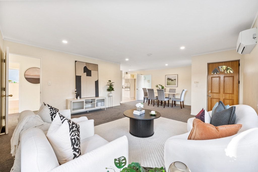 28 Ginders Drive, Massey, Auckland - Carousel 2