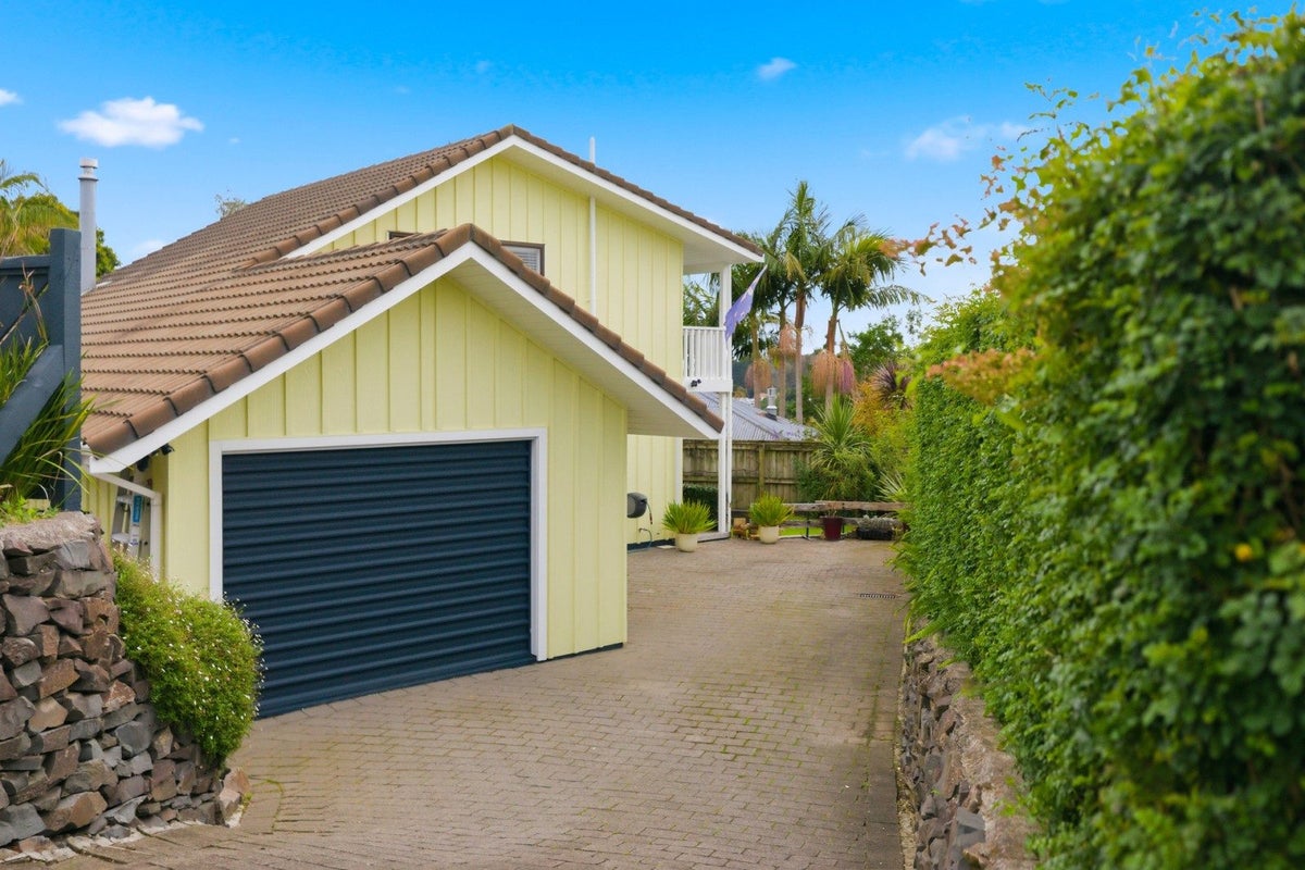 269A Waihi Road, Judea, Tauranga - Carousel 1